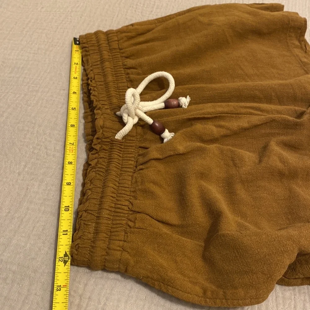 Zara High Waist Brown Shorts. Size XS